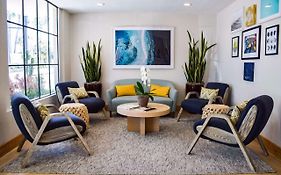 Beachside Inn